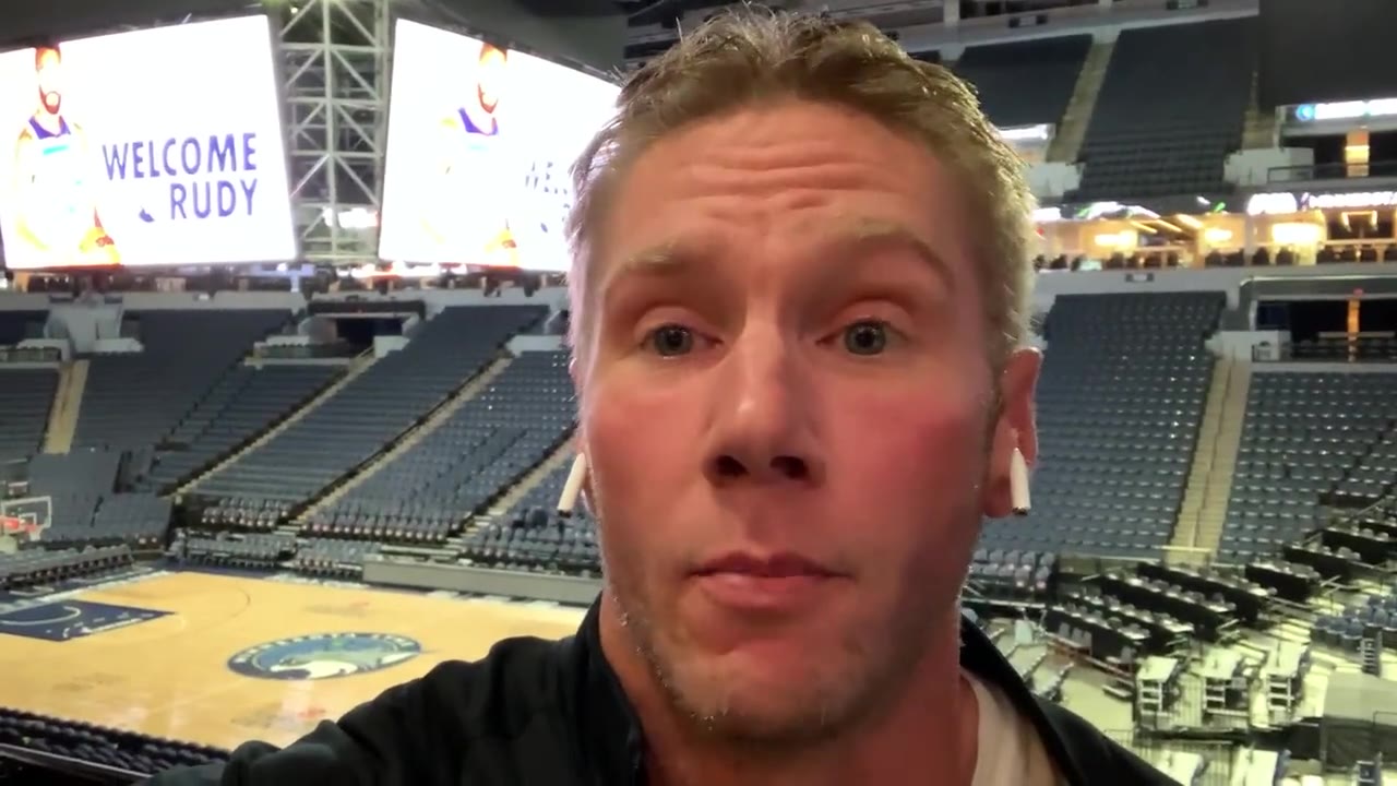 Timberwolves take big chance in trading for center Rudy Gobert