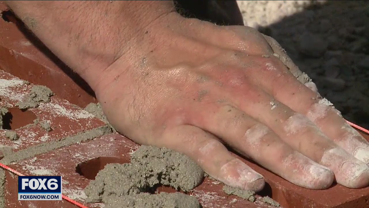 Bricklayer 500 in Fond du Lac, winner goes to World Championship in Vegas