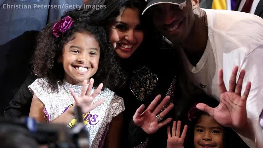 Kobe Bryant inducted into the Hall of Fame with Vanessa giving speech