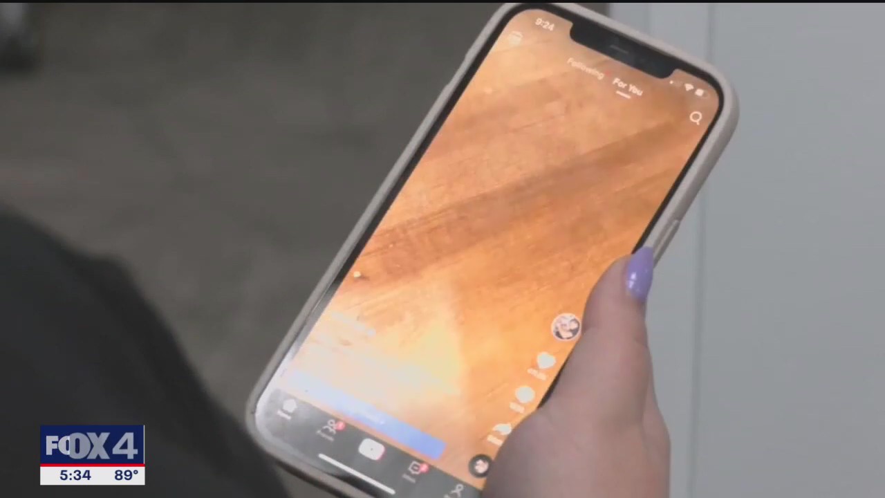 Trophy Club parents sign 'Wait Until 8th Pledge'