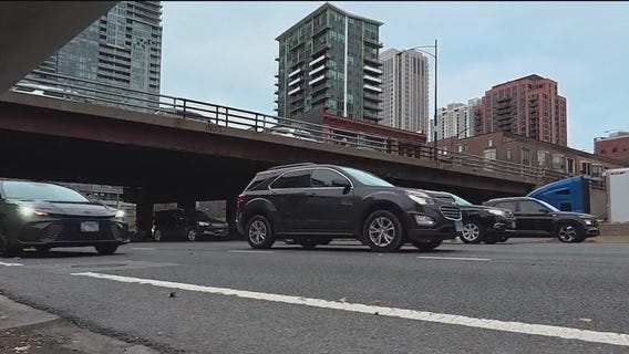 Illinois braces for record Thanksgiving travel surge