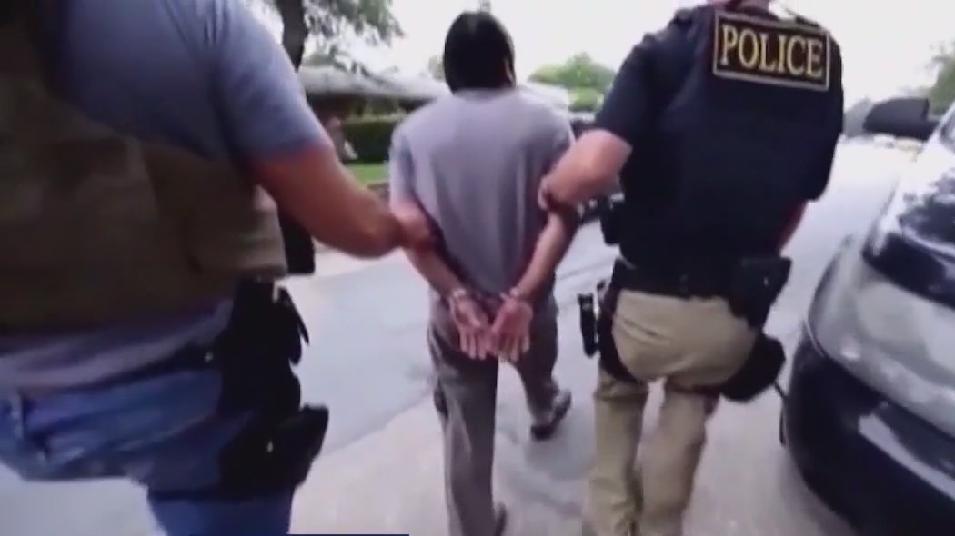 ICE and IRS could make a deal to locate migrants