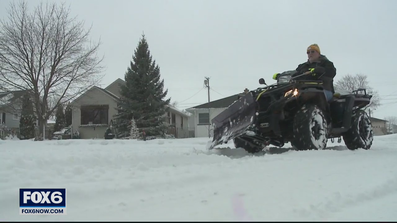 Kenosha man makes quick work of clearing snow for himself, neighbors