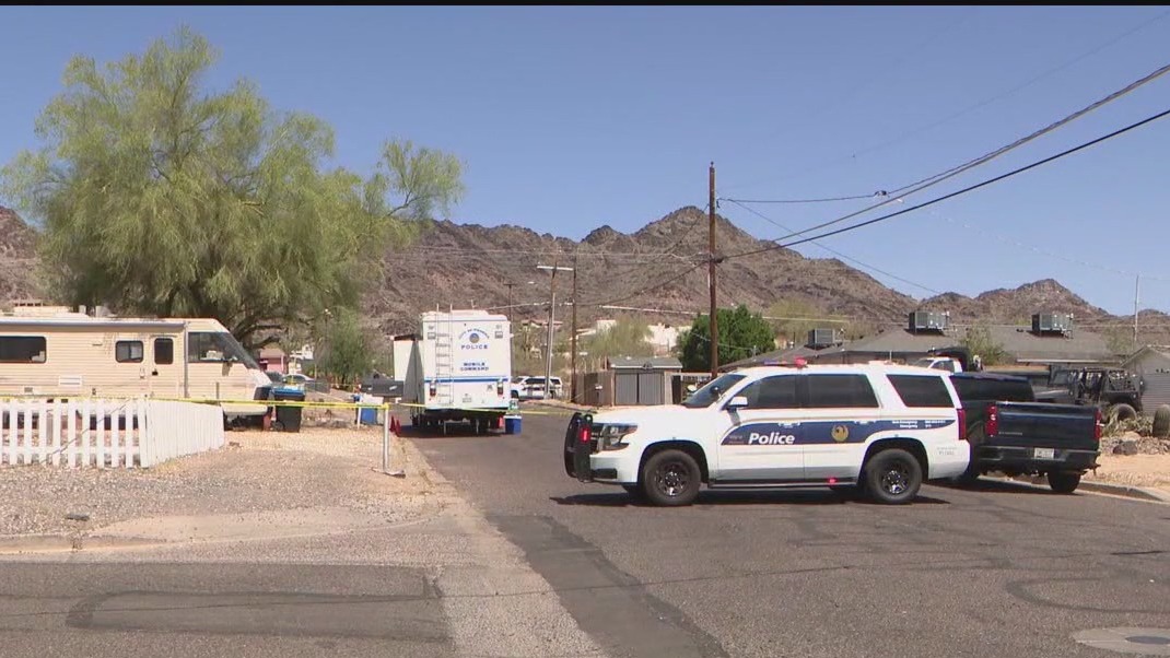 Police investigate shooting in Phoenix
