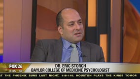 'Sharenting': Can parents share too much about kids online?