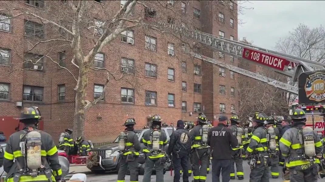 Possible e-bike fire injures 2 people in Brooklyn