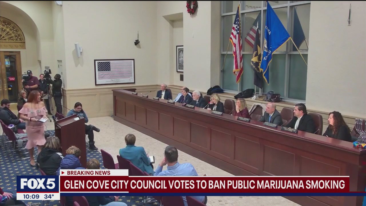 Long Island city votes to ban public marijuana smoking