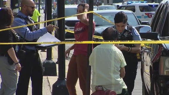 Gunfire erupts on Chicago's North Side during attempted robbery