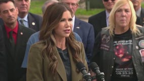 DHS Sec. Kristi Noem slams Illinois sanctuary policies in Springfield