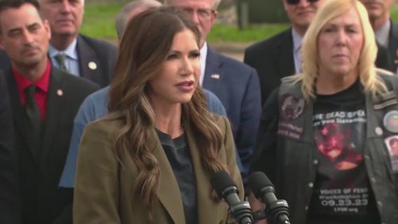 DHS Sec. Kristi Noem slams Illinois sanctuary policies in Springfield