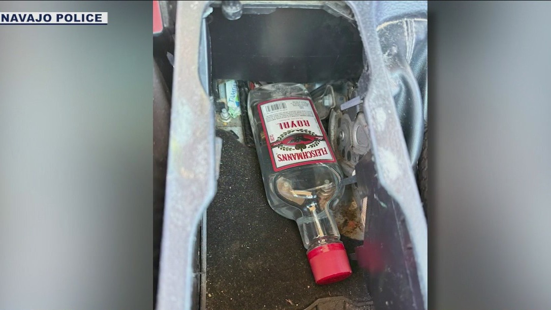 Navajo Police arrested 2 for alleged shoplifting at Bashas' store