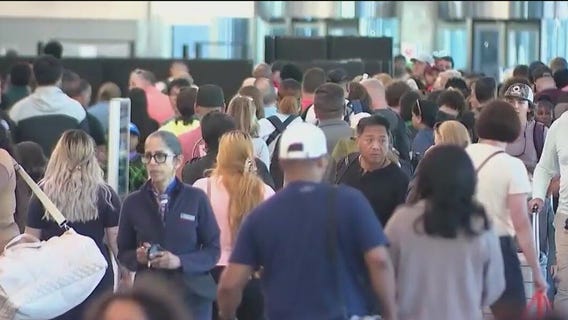 Travel trouble continues in Chicago after holiday weekend