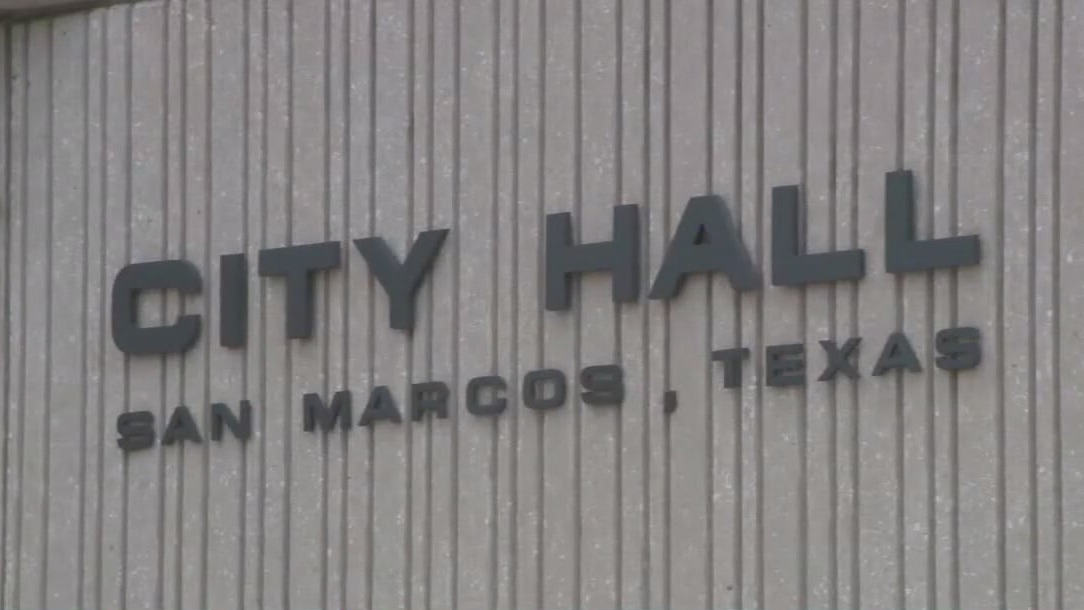 Abbott takes aim at San Marcos over ceasefire resolution