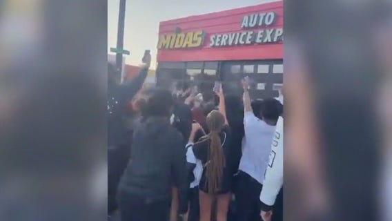 40 teens charged after they ?crossed the line? during ?disorderly? gathering in South Loop, top cop says