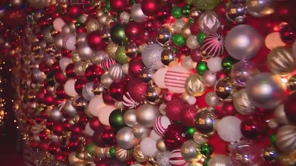 Holiday cheer: Frosty's Christmas Bar in Hollywood