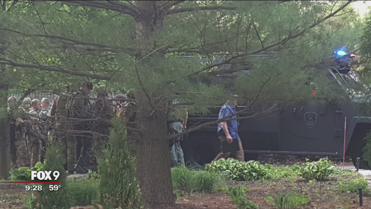 2 arrested in metro area prostitution sting