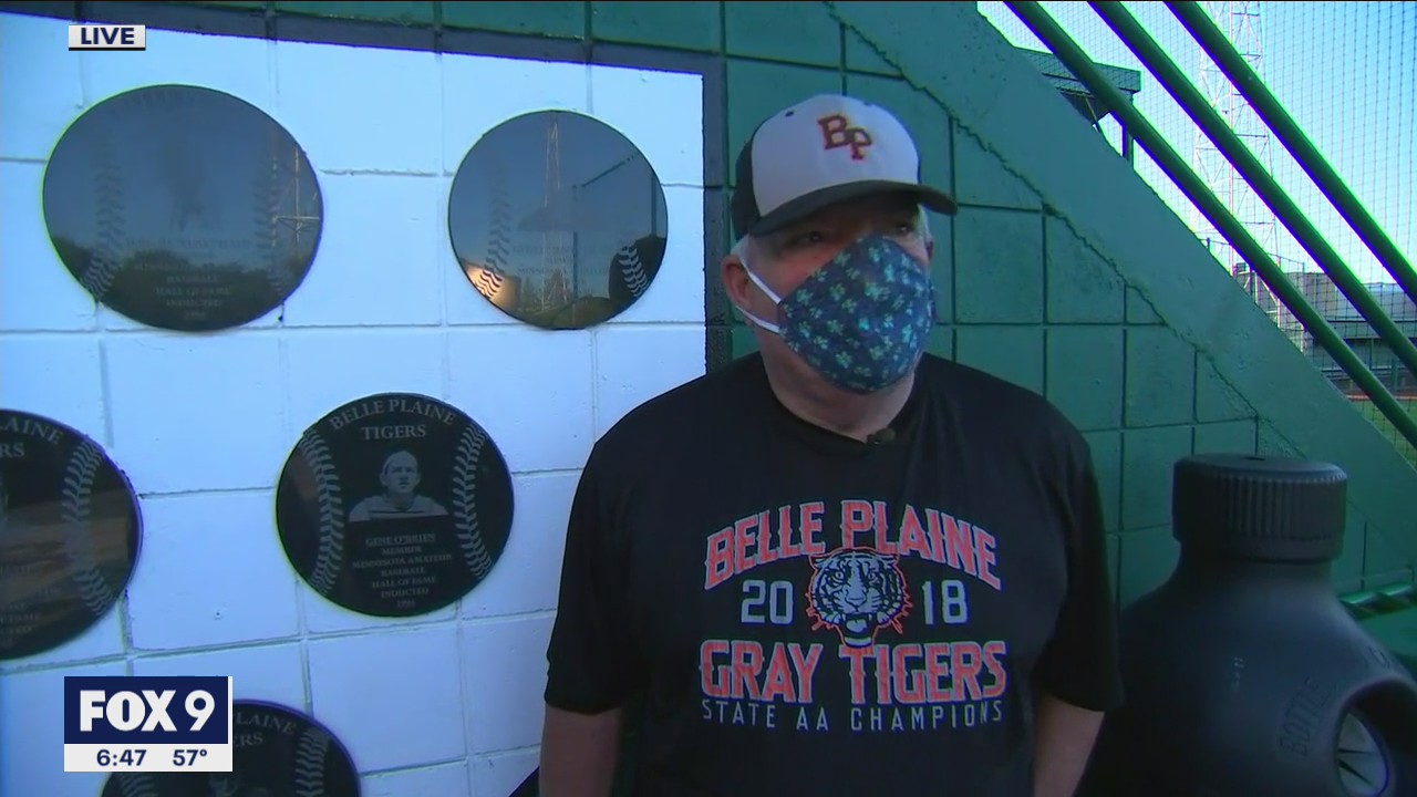 Shayne Wells talks to Minnesota Amateur Baseball Hall of Famer