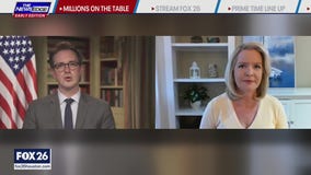 Restaurants, bars and food trucks can apply for federal grants, White House official says