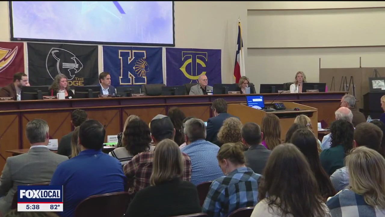 Texas bill requires a vote on school district splits