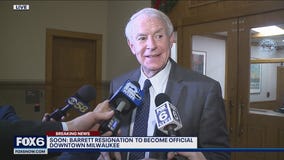 Tom Barrett leaves City Hall for last time as Milwaukee mayor