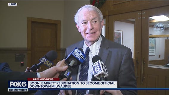 Tom Barrett leaves City Hall for last time as Milwaukee mayor