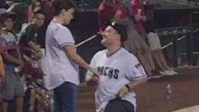 Couple gets engaged at Chase Field during World Series