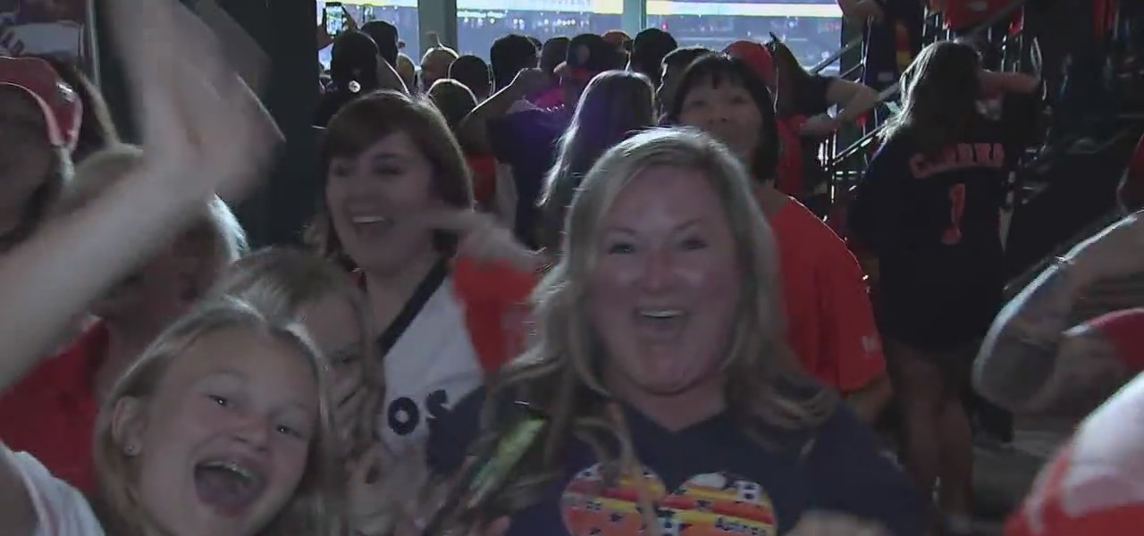 Astros fans beyond excited after win in ALCS opener