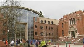 Illinois state lawmaker fights back against federal cuts to education