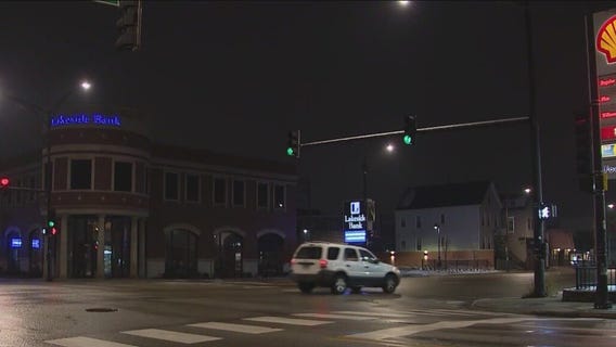 Chicago police seek driver in Lincoln Park hit-and-run crash