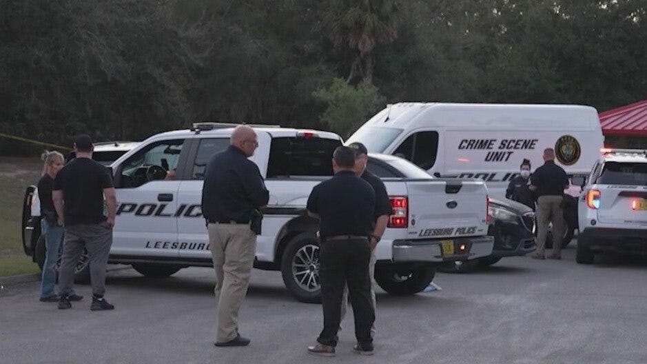 Man found dead in car at Leesburg park, police say