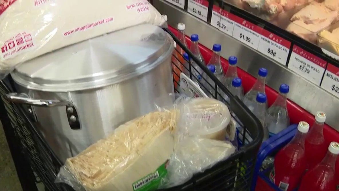 Big lines for holiday masa at Amapola