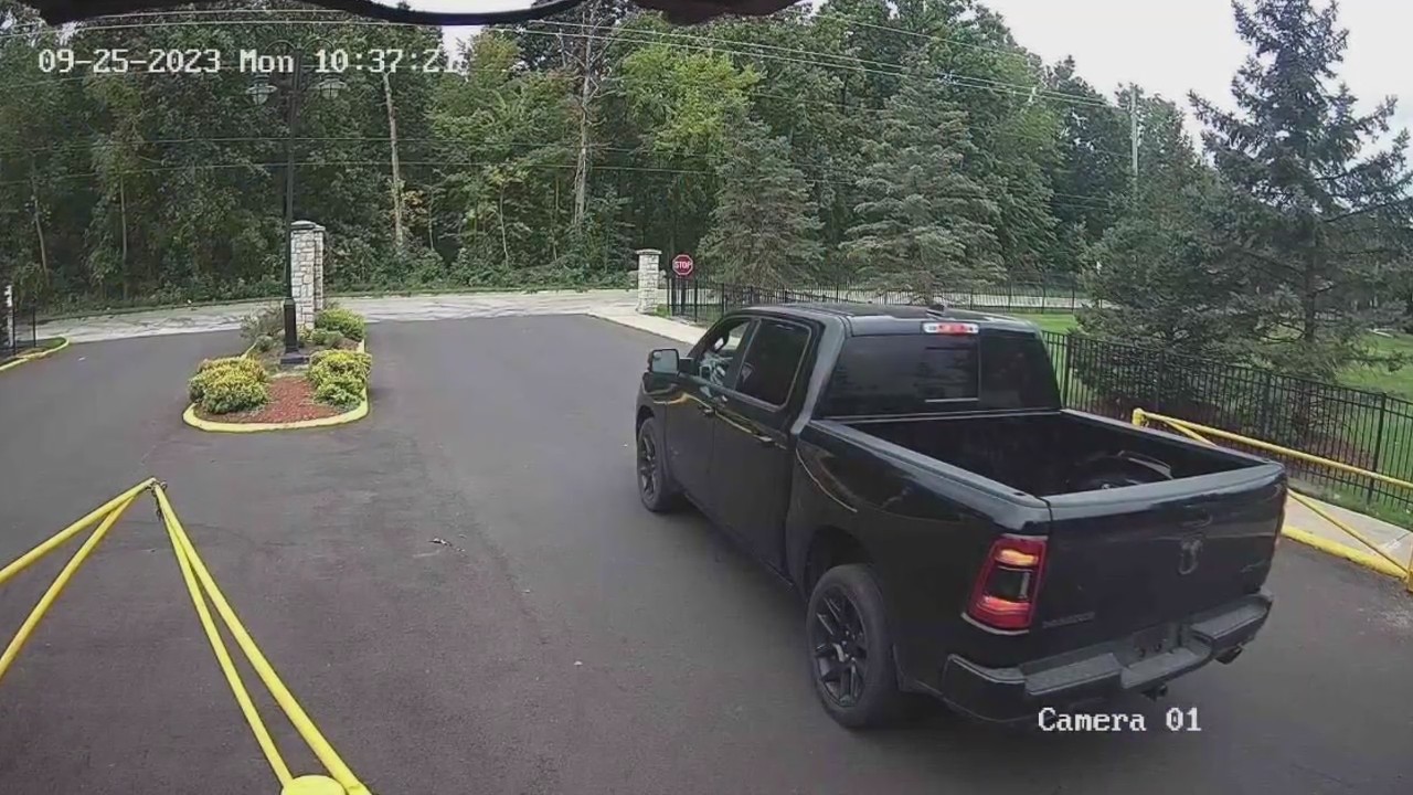 Taylor police investigate 2 incidents of armed men approaching postal carriers