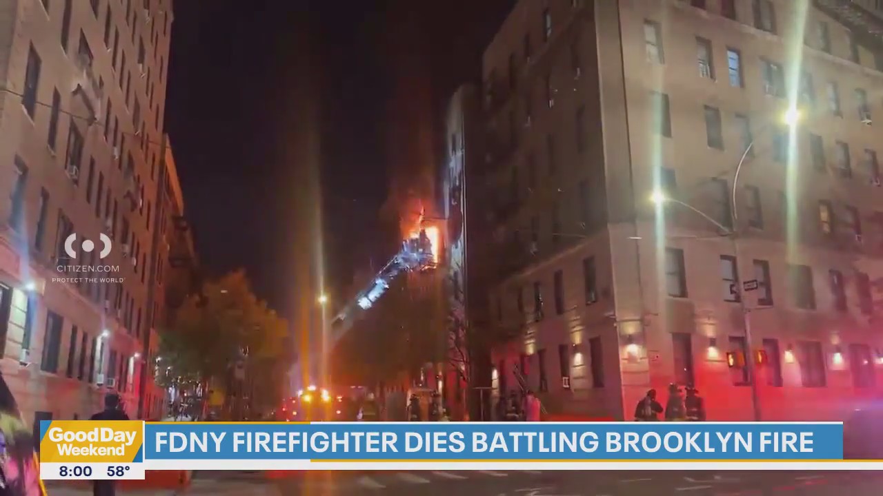 NYC firefighter dies after medical emergency battling Brooklyn fire