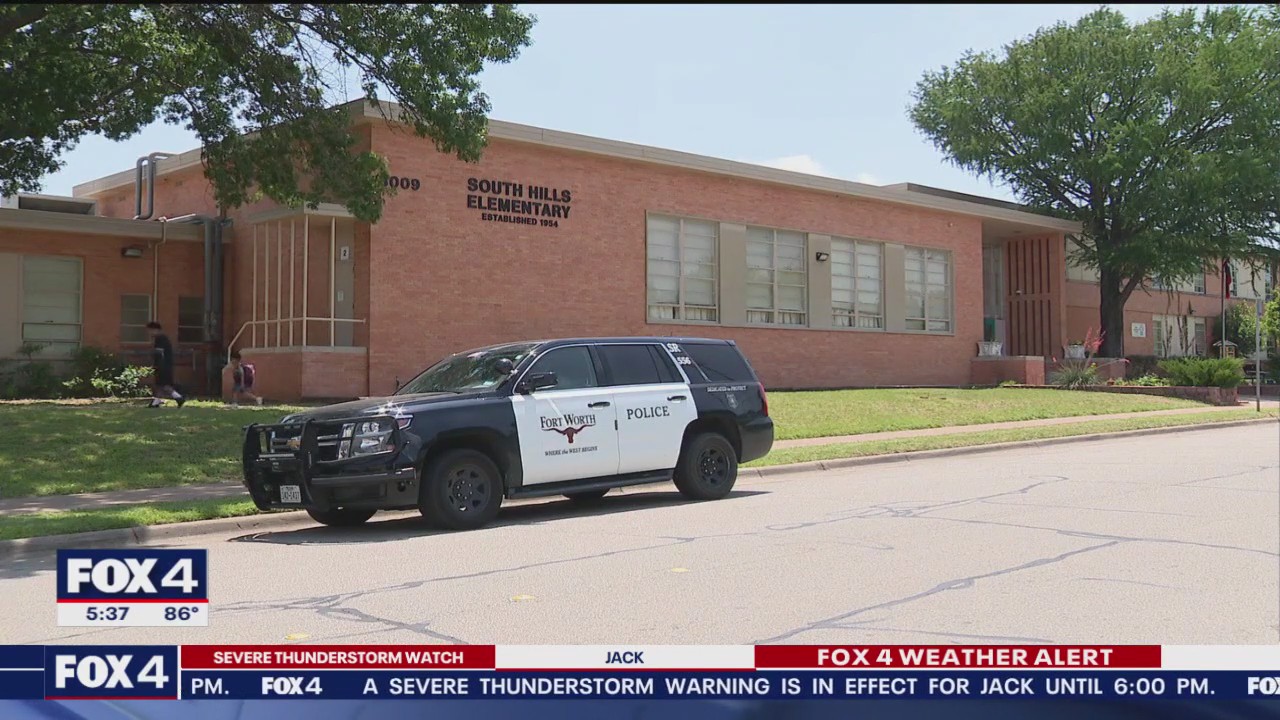 Parent stabbing disrupts elementary school ceremony
