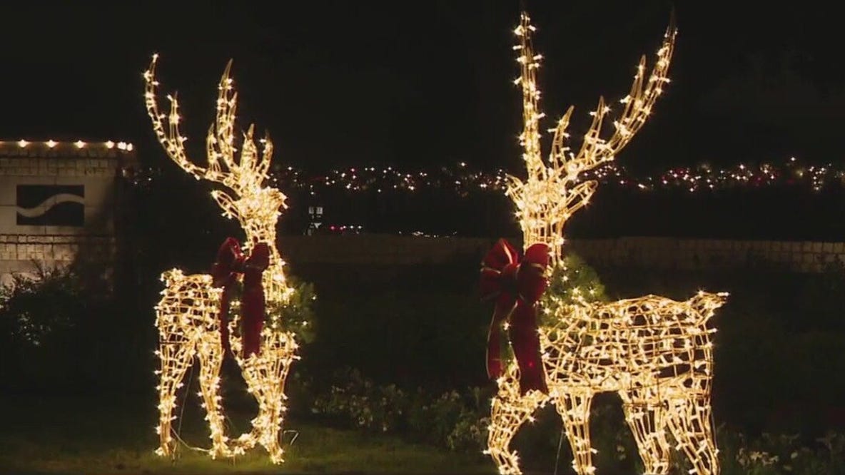 Pearland Christmas grinch: Thieves steal 2 huge Christmas balls weighing 100 pounds each from the city