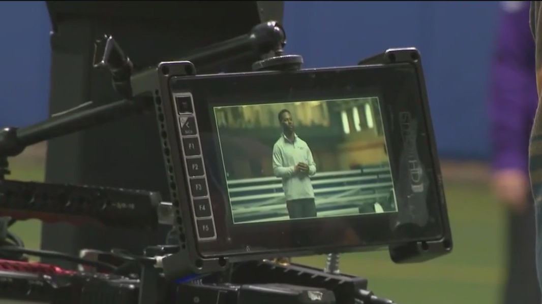 Giants legend Victor Cruz makes a Super Bowl comeback