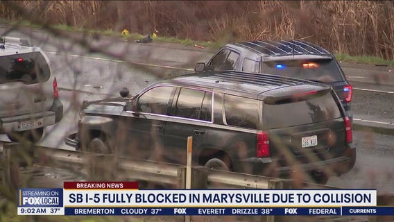 3-car crash blocks I-5 near Marysville