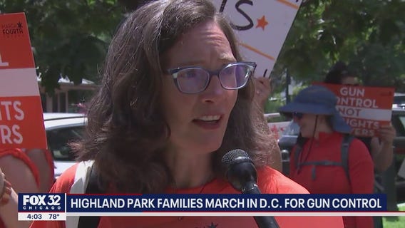 Highland Park families march for gun control