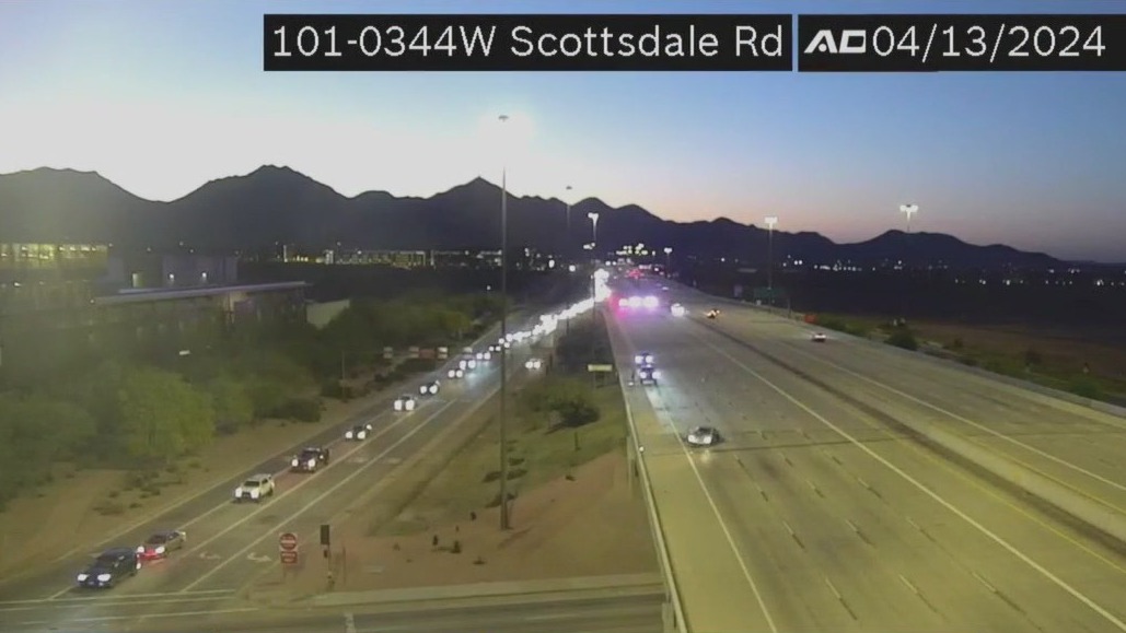 Wrong-way crash temporarily closes Loop 101