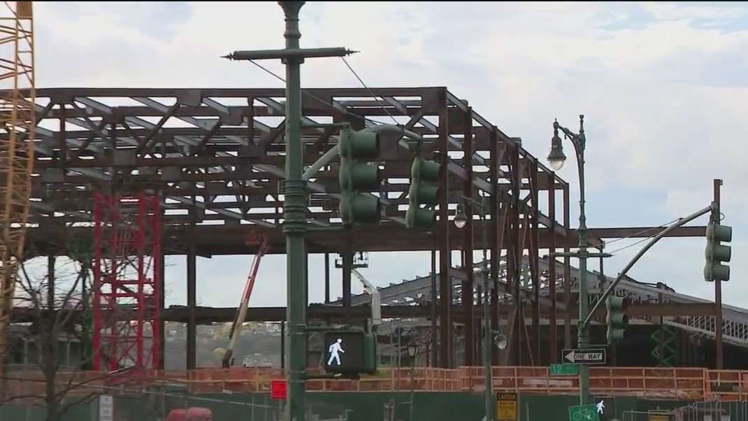 Construction forcing pedestrians to walk in bike lane