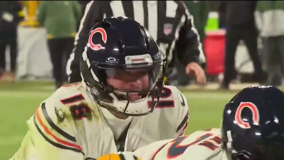 Bears look to rewrite rivalry in massive game against Packers