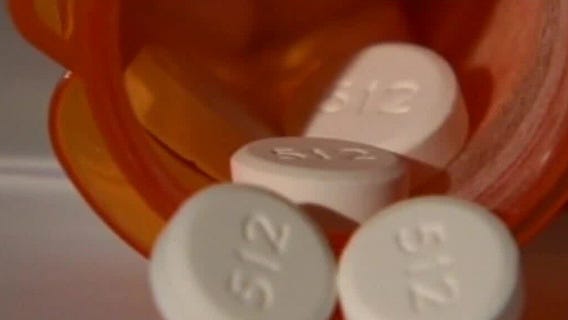 Painkillers may fuel superbugs that resist antibiotics