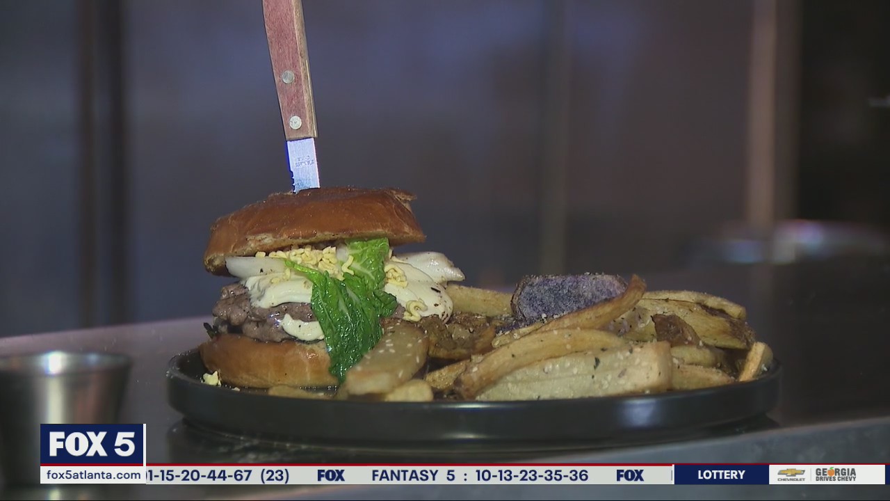 Burgers with Buck tries out Midtown's new Cafe 1933