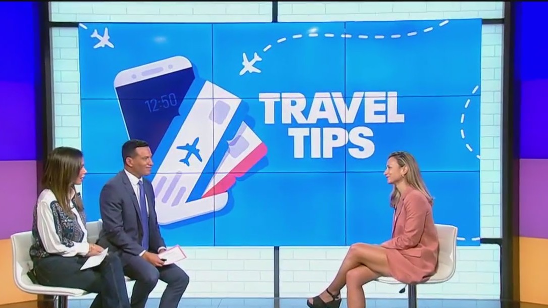 Experts: Now's the time to book holiday flights