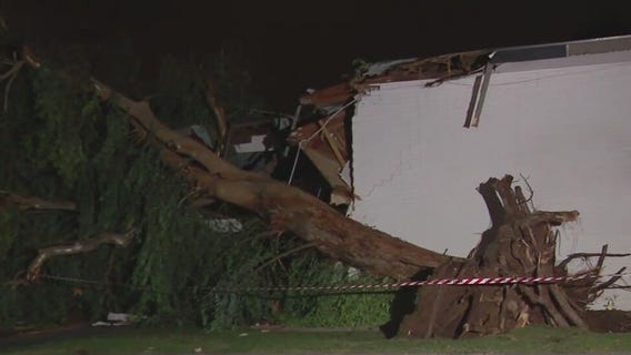 Microburst hits Tempe apartment complex, destroying some units