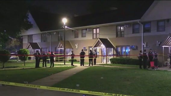 19 killed, 84 wounded in shooting across Chicago during holiday weekend