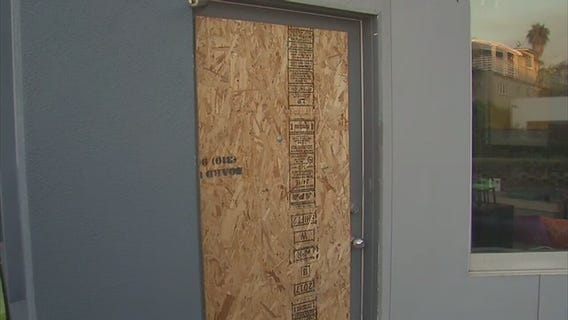 Burglars armed with pellet gun target Venice home