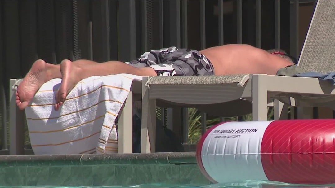 Hundreds flock to AZ resorts for July 4th weekend