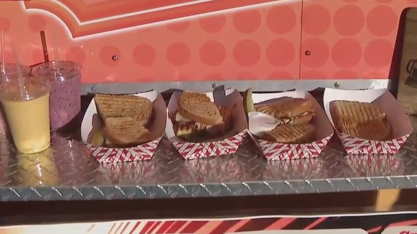 Food Truck: Blend 'N Bites