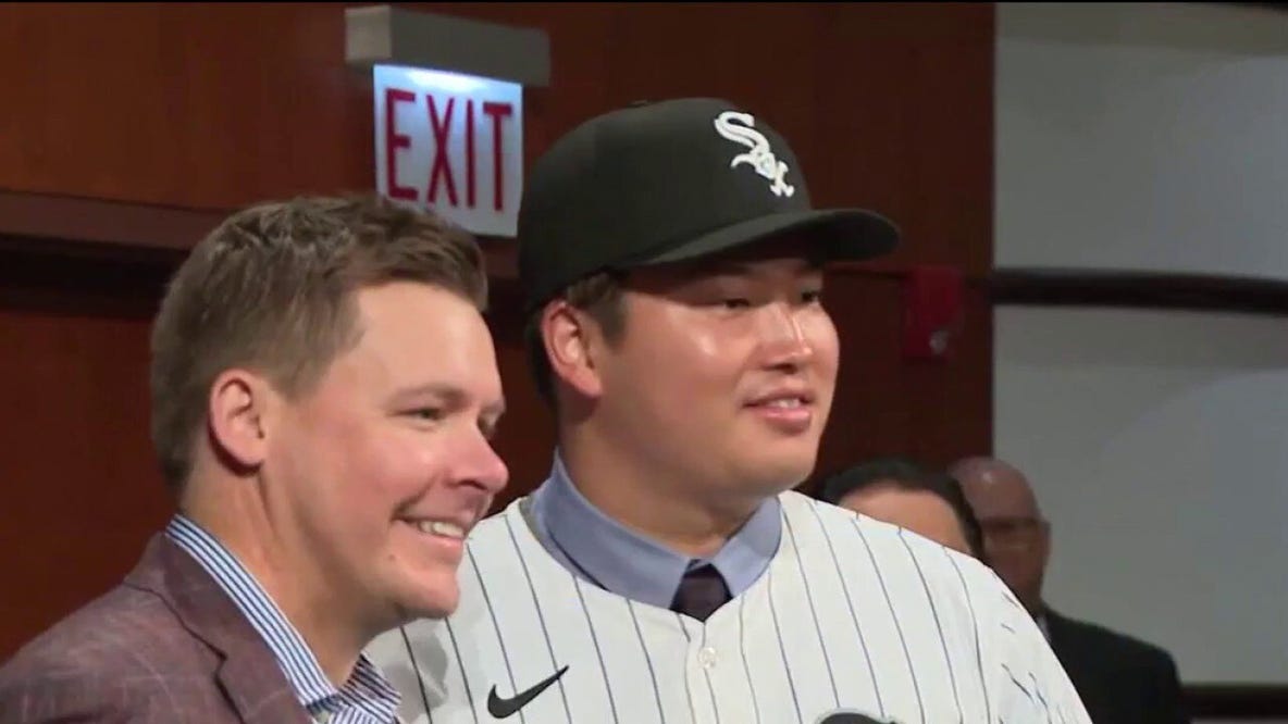 White Sox introduce Japanese star Munetaka Murakami after blockbuster signing
